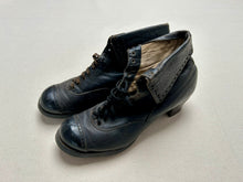Load image into Gallery viewer, x Women´s shoes 1920er
