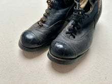 Load image into Gallery viewer, x Women´s shoes 1920er
