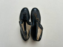 Load image into Gallery viewer, x Women´s shoes 1920er
