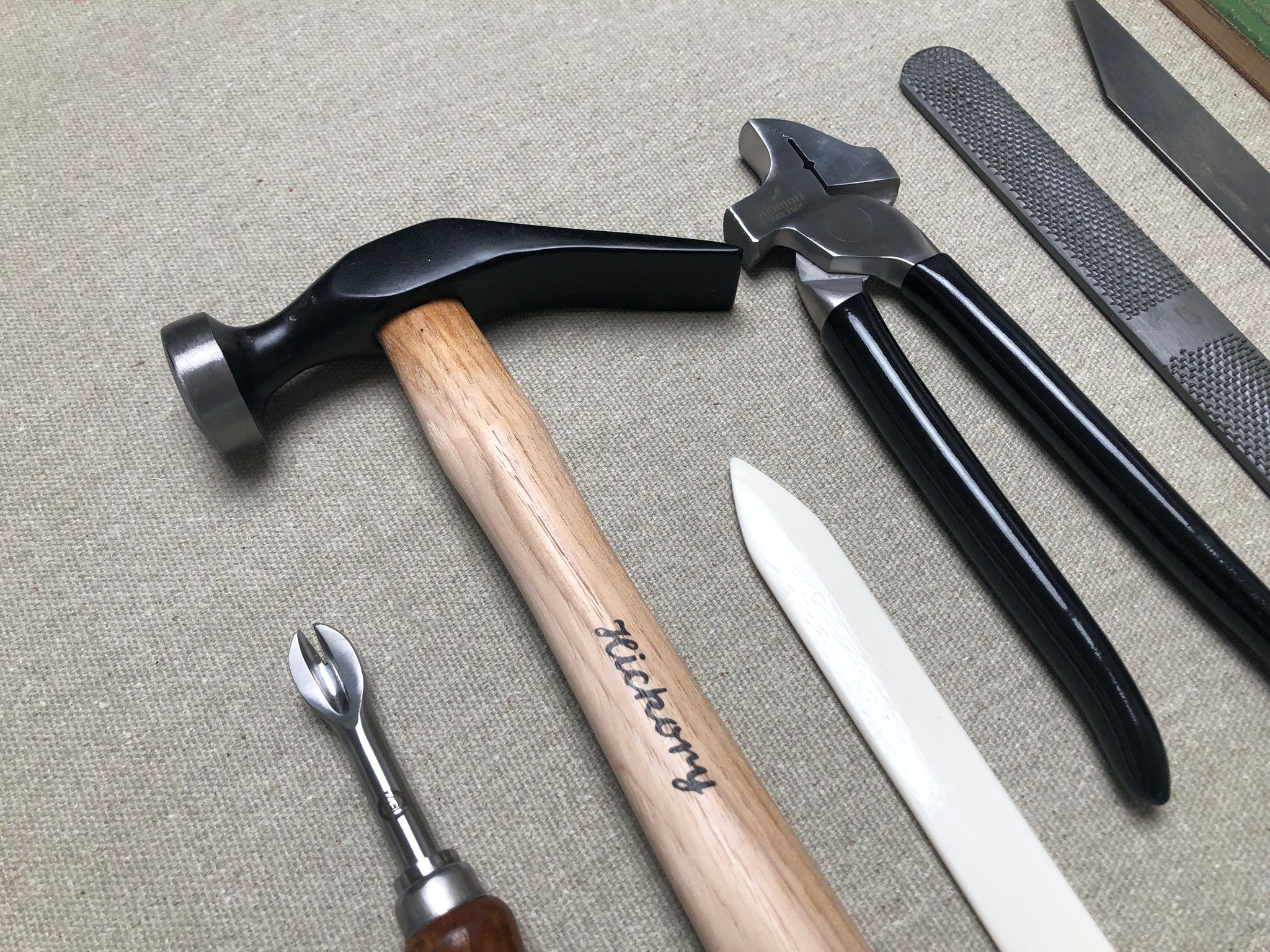 Sneaker shoemaking tool kit – Shoemakercraft
