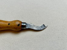 Load image into Gallery viewer, Trimming knife
