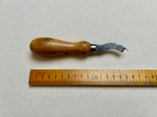 Load image into Gallery viewer, Trimming knife
