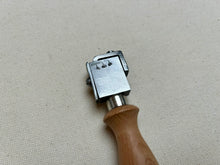 Load image into Gallery viewer, Adjustable edge iron
