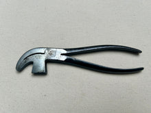 Load image into Gallery viewer, Shoemaker lasting pliers, narrow
