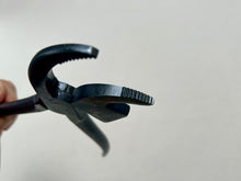 Load image into Gallery viewer, Shoemaker lasting pliers, narrow
