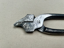 Load image into Gallery viewer, Shoemaker lasting pliers, narrow by ECZA
