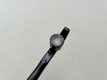 Load image into Gallery viewer, Shoemaker lasting pliers N7
