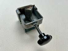 Load image into Gallery viewer, Heel holder
