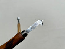 Load image into Gallery viewer, Feathering and welt knife by Don Carlos
