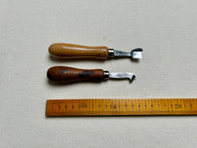 Load image into Gallery viewer, Feathering and welt knife by Don Carlos
