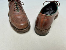 Load image into Gallery viewer, Traditional German - Austrian shoes
