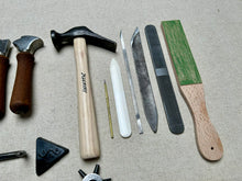 Load image into Gallery viewer, Shoemaker tool set kit for beginners in shoemaking PRO
