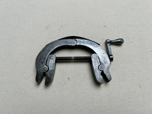 Load image into Gallery viewer, x Waist lasting clamp by Bost Frères
