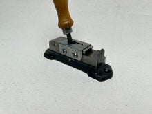 Load image into Gallery viewer, Aglet crimping machine
