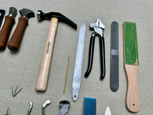 Load image into Gallery viewer, Shoemaker tool set BASIC
