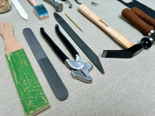 Load image into Gallery viewer, Shoemaker tool set BASIC
