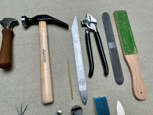 Load image into Gallery viewer, Shoemaker tool set BASIC

