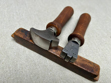 Load image into Gallery viewer, Shoemaker tool set BASIC
