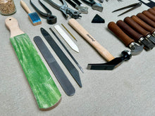 Load image into Gallery viewer, Shoemaker tool set kit for beginners in shoemaking PRO
