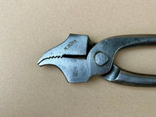 Load image into Gallery viewer, Shoemaker lasting pliers by H.Dürr
