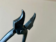 Load image into Gallery viewer, Shoemaker lasting pliers by H.Dürr
