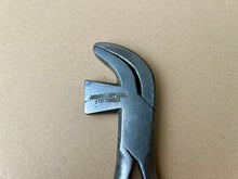 Load image into Gallery viewer, Shoemaker lasting pliers by Johannes Lupp Söhne
