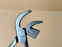 Load image into Gallery viewer, Shoemaker lasting pliers by Johannes Lupp Söhne
