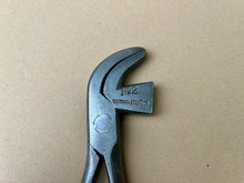 Load image into Gallery viewer, Shoemaker lasting pliers by Johannes Lupp Söhne
