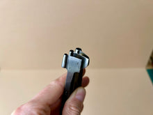 Load image into Gallery viewer, Button hole punches, round shape
