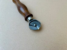 Load image into Gallery viewer, Shoemaker welt knife
