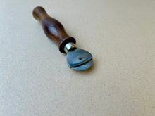 Load image into Gallery viewer, Shoemaker welt knife
