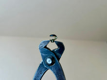 Load image into Gallery viewer, Boot lace speed hooks, vintage
