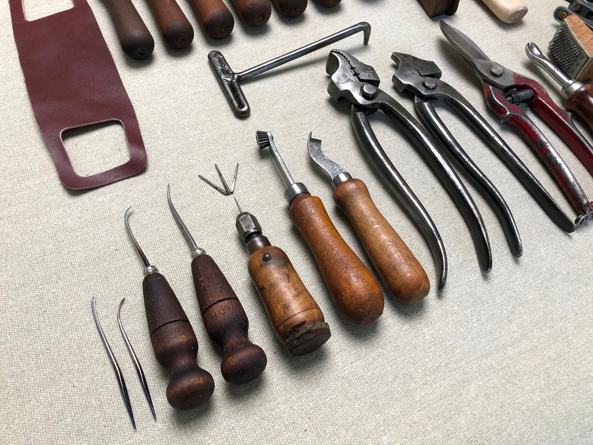 Shoemaker tool set kit for beginners in shoemaking PRO – Shoemakercraft