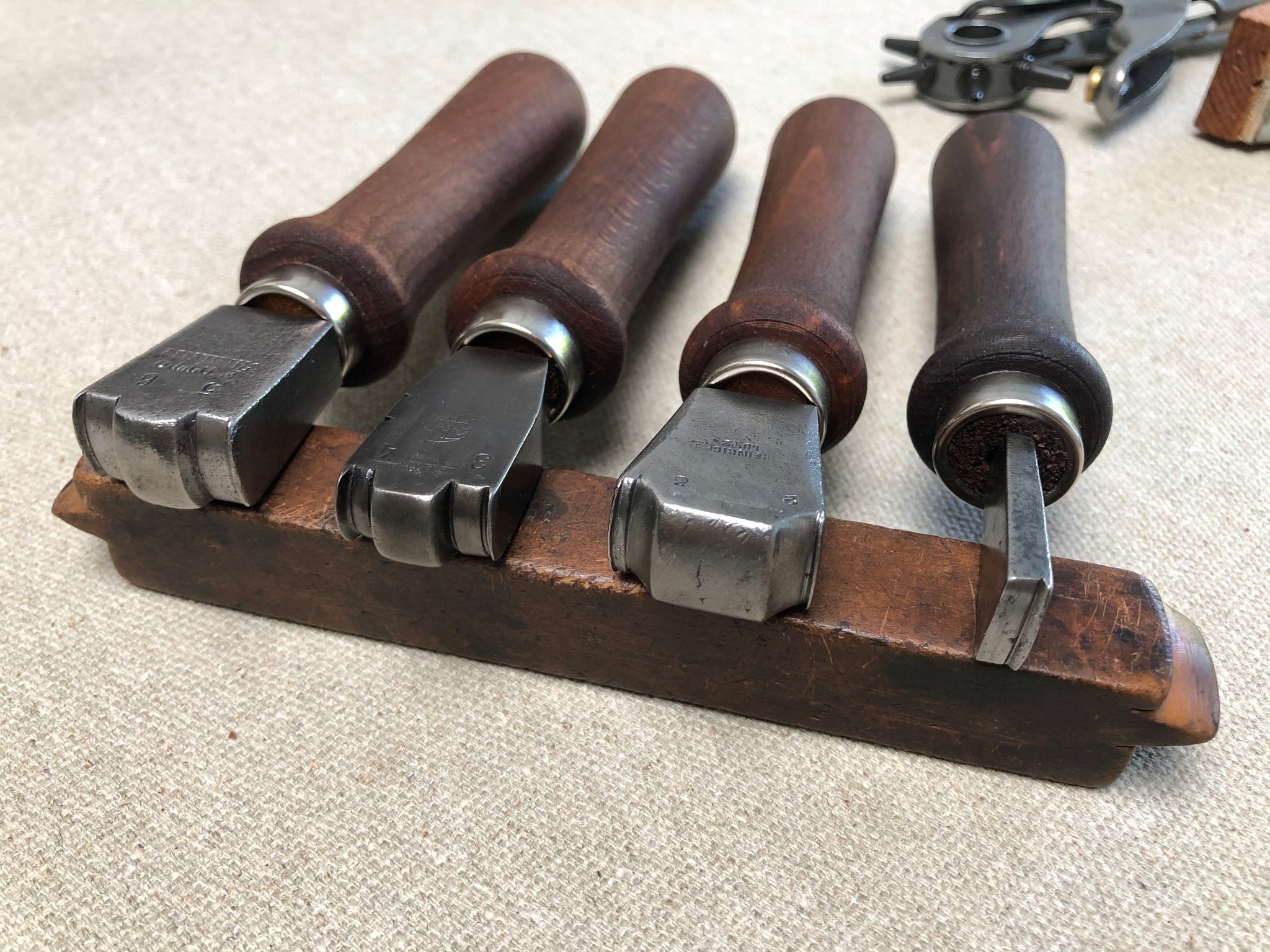 Shoemaker tool set kit for beginners in shoemaking PRO – Shoemakercraft