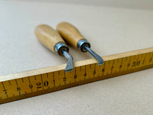 Load image into Gallery viewer, Stitch marker set  11 spi, 12 spi
