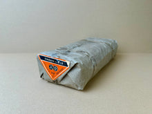 Load image into Gallery viewer, Linen shoe thread "Füssen-Immenstadt" Nm 8
