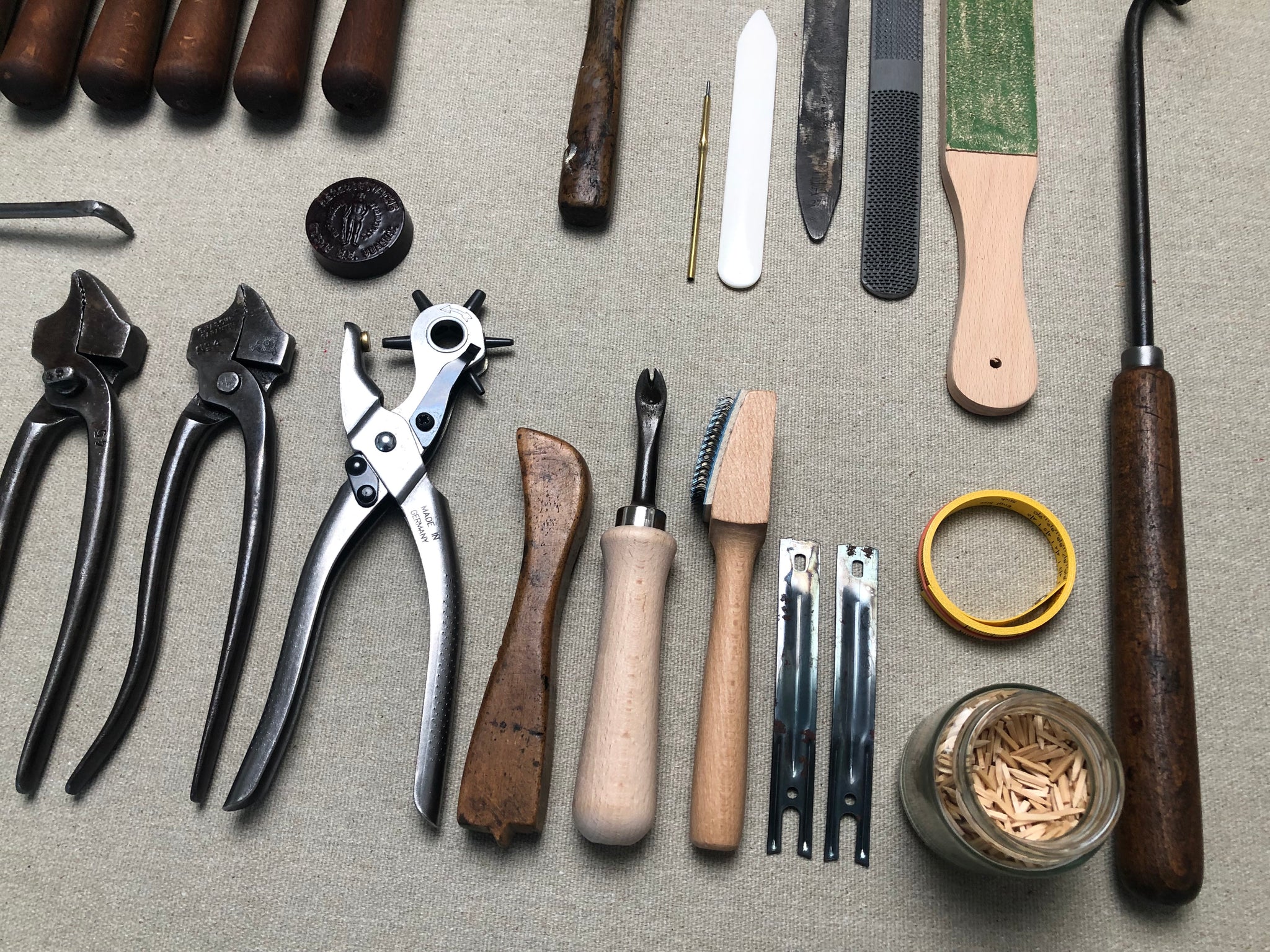 Shoemaker tool set kit for beginners in shoemaking PRO – Shoemakercraft