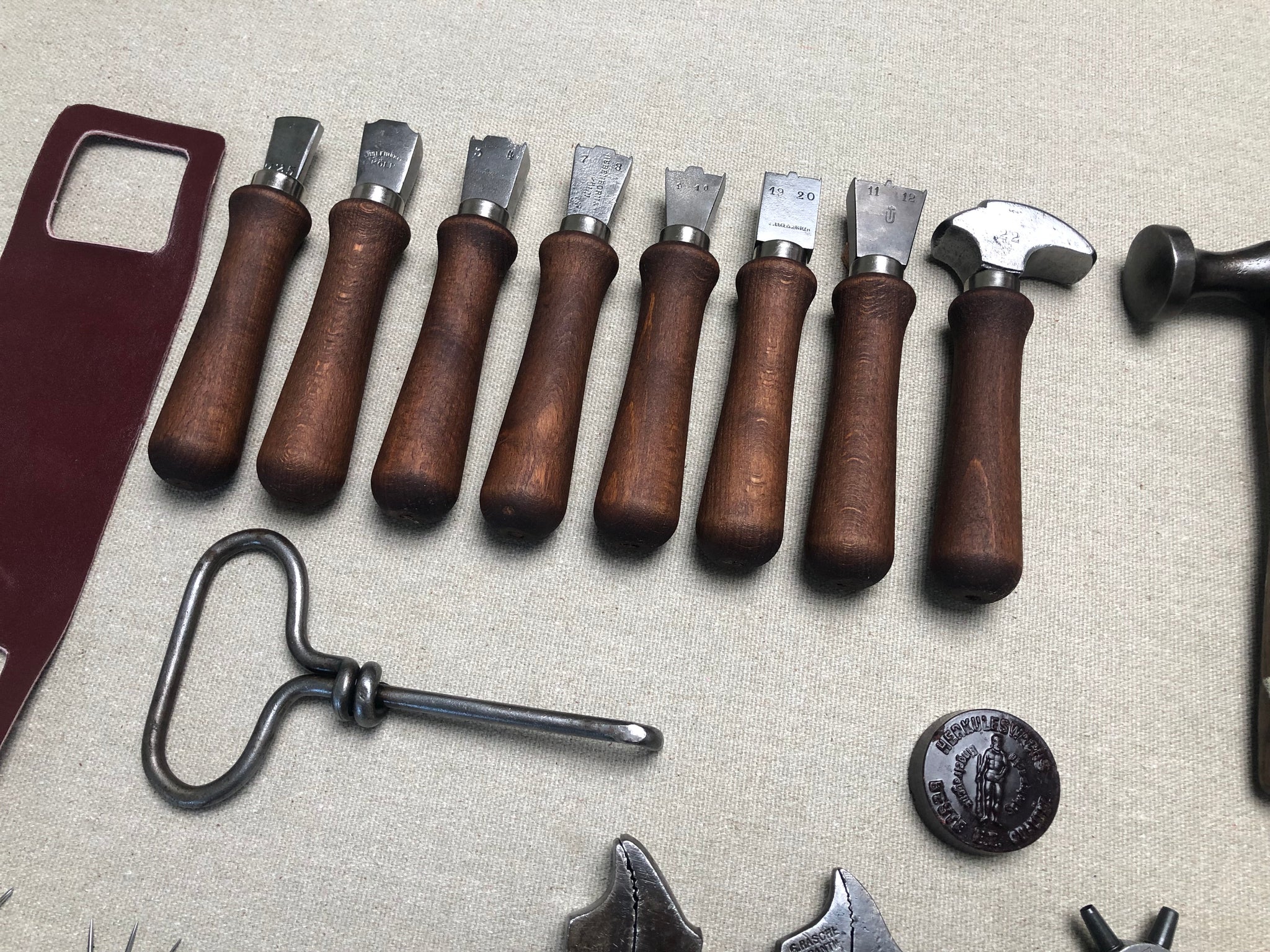 Shoemaker tool set kit for beginners in shoemaking PRO – Shoemakercraft