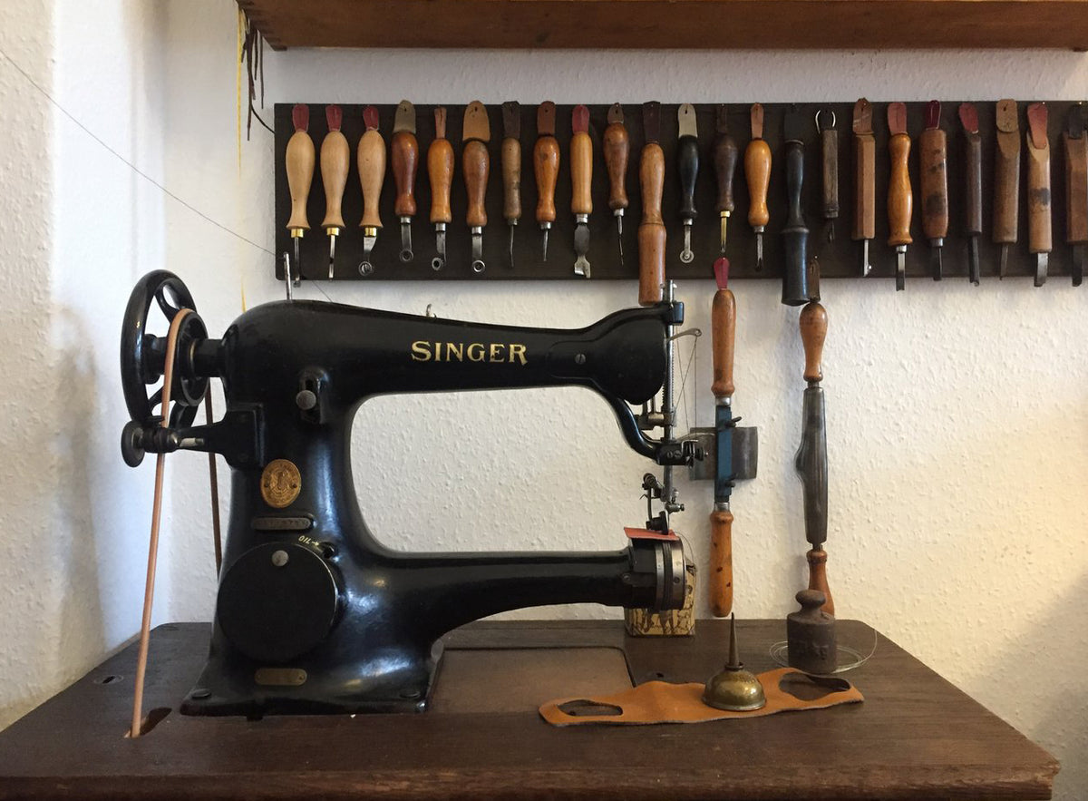 Shoemaker tools and singer 18/3 sewing machine