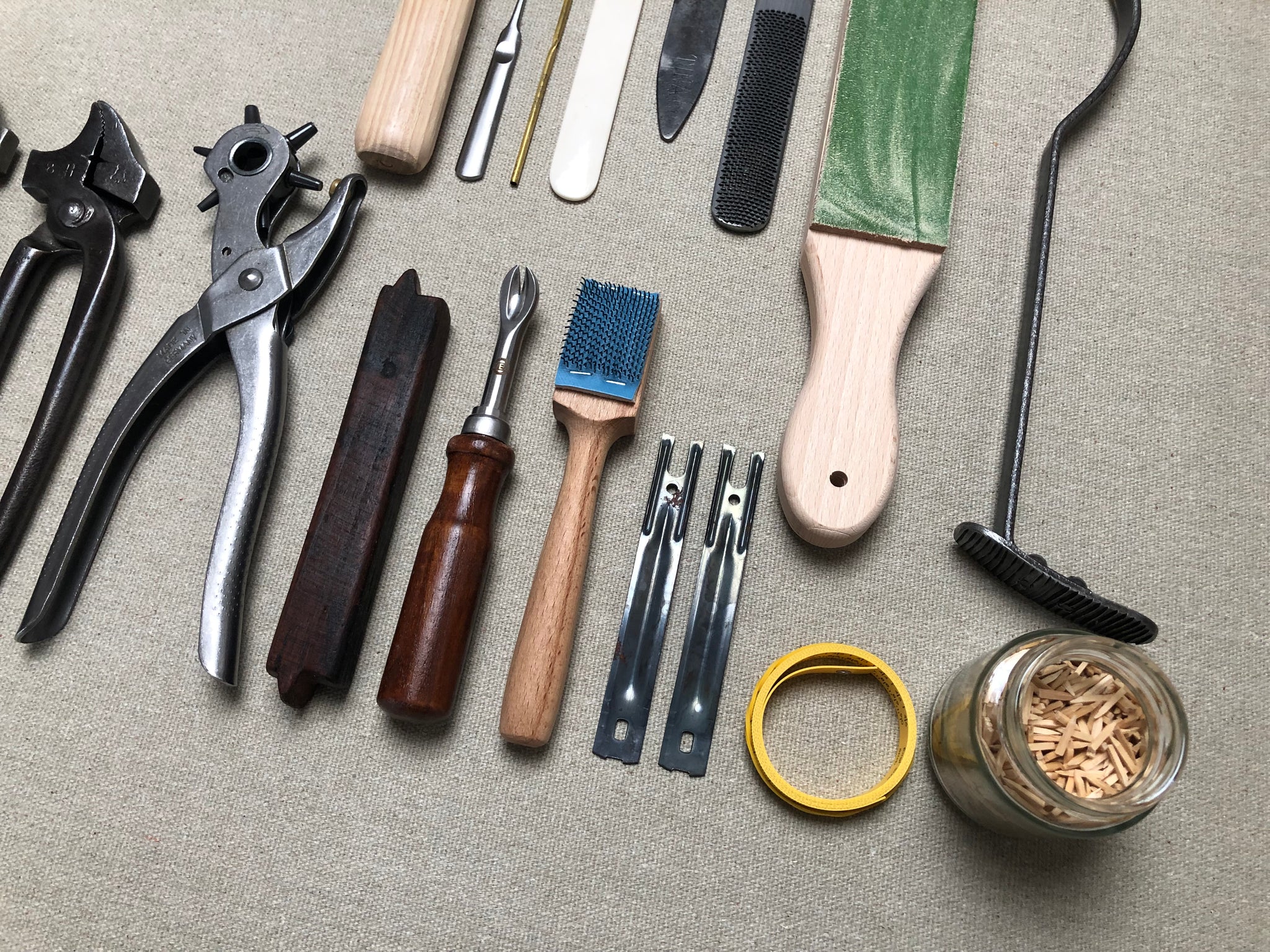 Shoemaker tool set kit for beginners in shoemaking PRO – Shoemakercraft