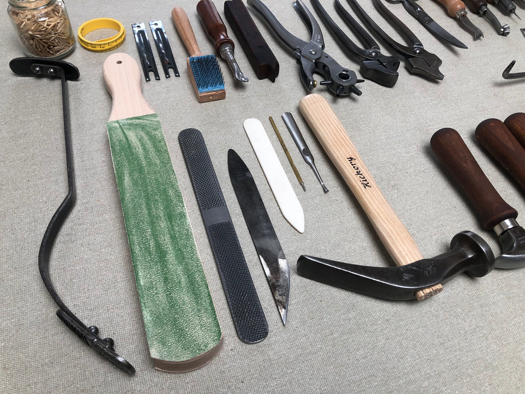 Shoemaker tool set kit for beginners in shoemaking PRO – Shoemakercraft