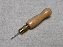 Load image into Gallery viewer, Hook needle, jerk needle 1,5 mm 1,8 mm in handle
