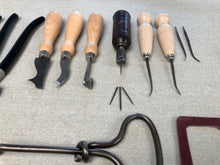 Load image into Gallery viewer, Shoemaker tool set kit for beginners in shoemaking PRO
