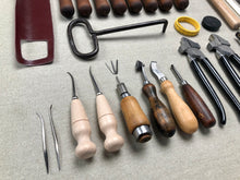 Load image into Gallery viewer, Shoemaker tool set kit for beginners in shoemaking PRO
