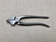 Load image into Gallery viewer, Shoemaker lasting pliers by E.Vögtle, Berlin
