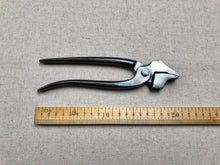 Load image into Gallery viewer, Shoemaker lasting pliers by E.Vögtle, Berlin
