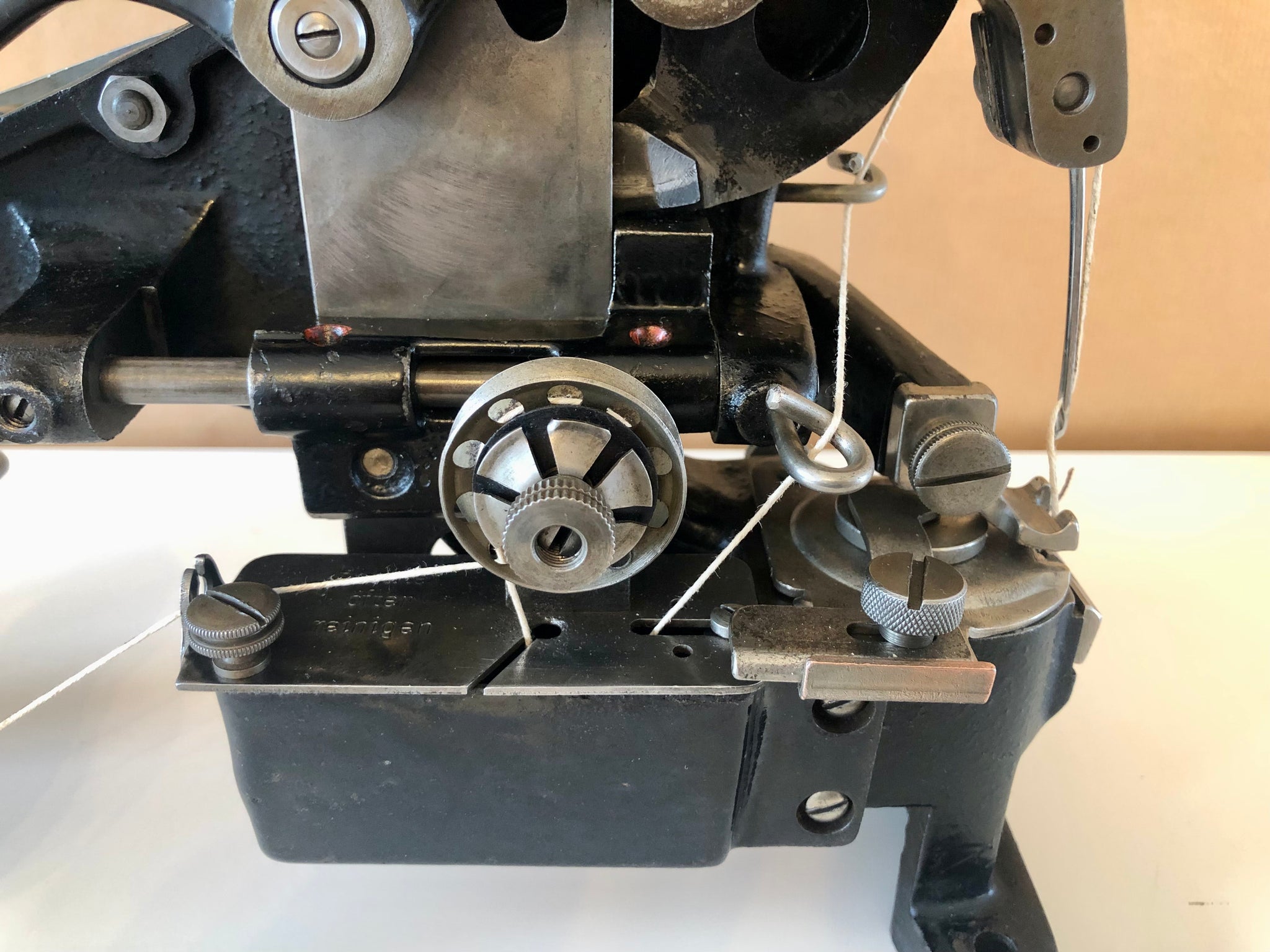 x Junker & Ruh SD 28 leather stitching machine – Shoemakercraft