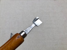 Load image into Gallery viewer, Feathering and welt knife by Don Carlos No.1
