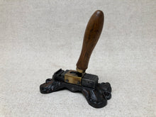 Load image into Gallery viewer, Aglet crimping machine by DAUDE
