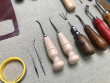 Load image into Gallery viewer, Shoemaker tool set BASIC
